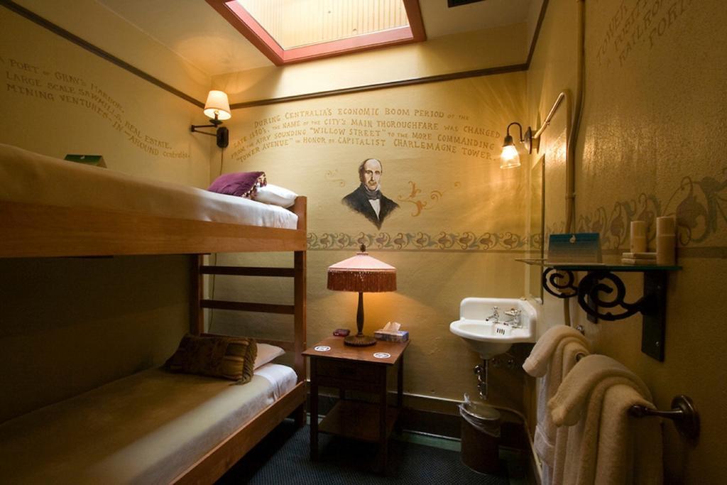 Mcmenamins Olympic Club Villa Centralia Dış mekan fotoğraf