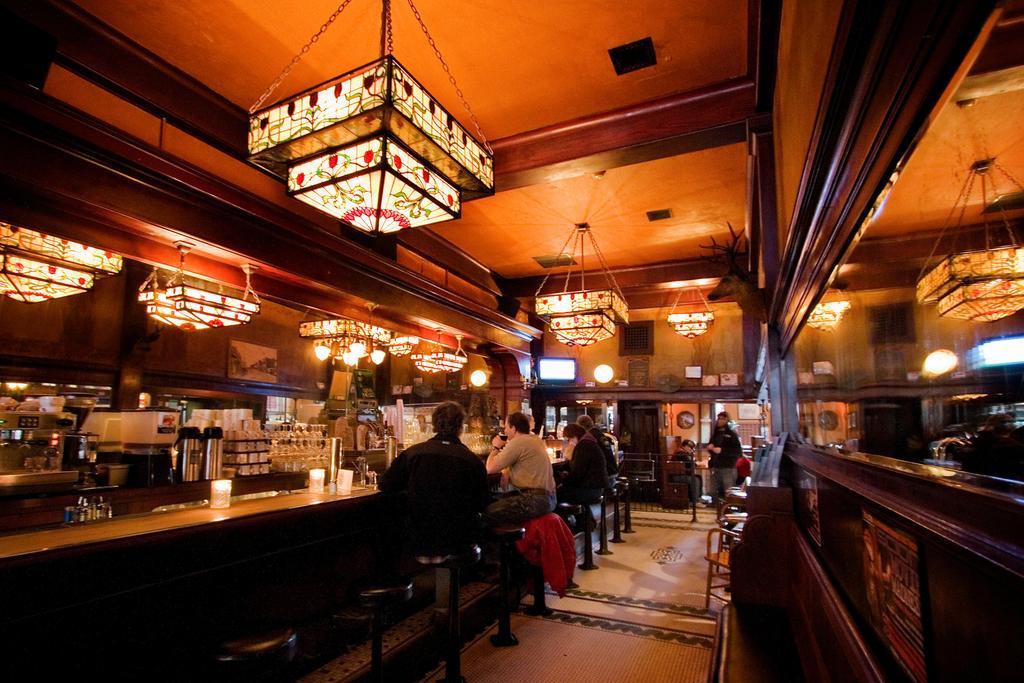 Mcmenamins Olympic Club Villa Centralia Dış mekan fotoğraf